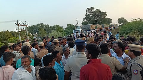 Relatives stage road blockade