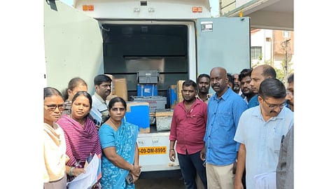 Flying squad seizes gold, silver jewellery worth Rs 20 cr in Pallavaram