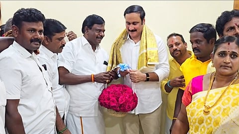 2026 TN elections | Ramadoss faction Vikravandi candidate joins Anbumani-led PMK 
