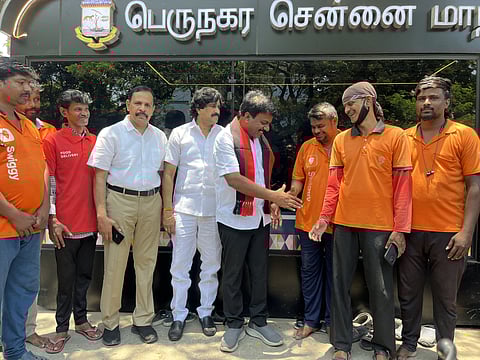 MLA Chitrarasu with gig workers