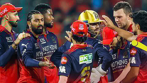 The visitors LSG bundled for 146 against an in strong RCB