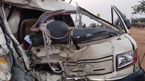 Wreckage of a vehicle is seen after a lorry collided with a tanker, in Mantralayam, Kurnool district, Andhra Pradesh, Thursday, April 16, 2026. Eight casualties are reported, according to officials. 