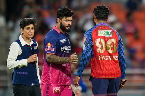 Mullanpur: Punjab Kings' captain Shreyas Iyer, right, and Rajasthan Royals' captain Riyan Parag during toss ahead of the Indian Premier League (IPL) 2026 T20 cricket match between Punjab Kings and Rajasthan Royals, in Mullanpur, Tuesday, April 28, 2026. (PTI Photo/Shiva Sharma)(PTI04_28_2026_000341B)