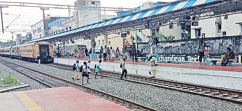 Chennai: Failure to curb track crossing at Mambalam railway station raises safety concerns