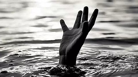 Image of drowning used for representative purpose