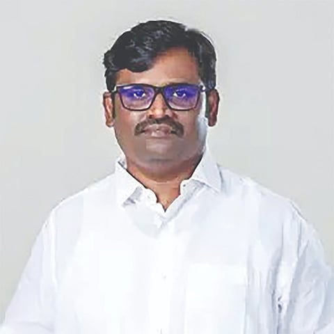 LOGESH TAMILSELVAN D - Commercial Tax and Registration