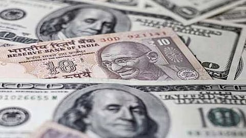 Rupee rises 40 paise to 95.20 against US dollar .