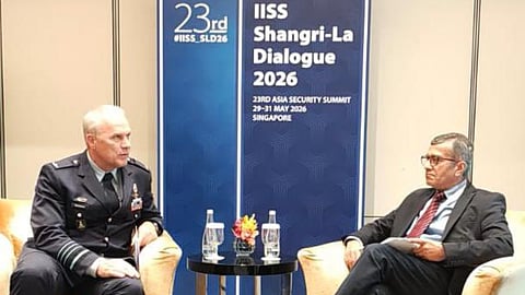 Defence Secretary Shri Rajesh Kumar Singh held bilateral discussions with Chief of Defence, Netherlands General Onno Eichelsheim.