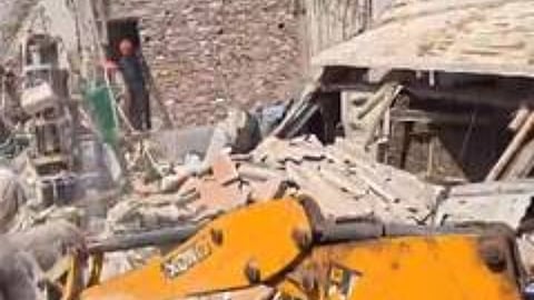 House collapse in LPG blast in Delhi's Mukundhpur
