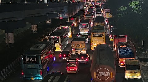 Trafific in GST Road
