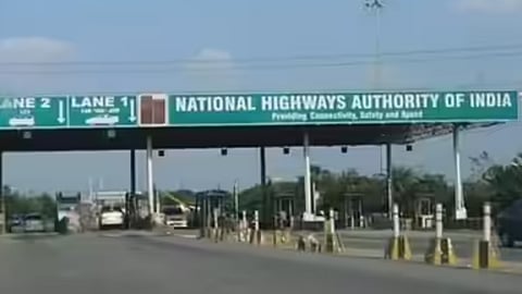 Poor roads despite toll is deficiency in service, says consumer panel; asks NHAI to pay to motorist