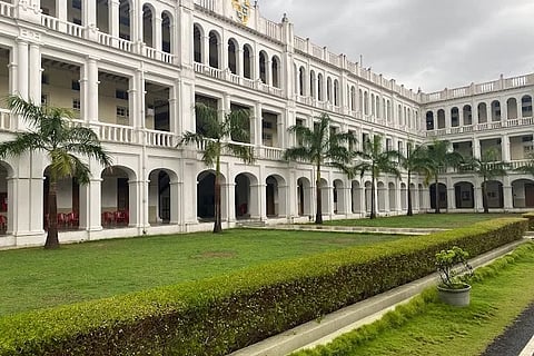 A view of Loyala college