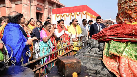 Divine Surrender: A President’s journey on the Grand Road of Puri

