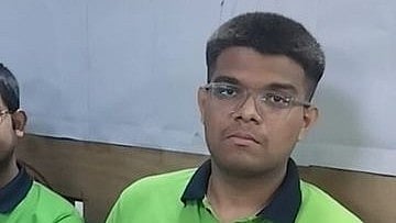 A story of fortitude: Bundi student who worked as whitewasher scores 99.16 pc in NEET