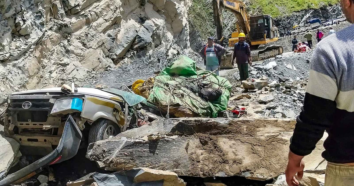 Tragedy Strikes Himachal: Boulders Crush SUV, Killing 13 Including Infant on Mountain Road