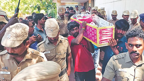 Relatives of the Arunachalam carry the mortal remains after the post-mortem in Thoothukudi on Friday.