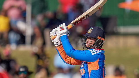 India bat first in 3rd T20I against Zimbabwe; Ashok, Shedge in eleven