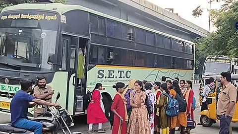  Tamil Nadu buses halted at Hosur border