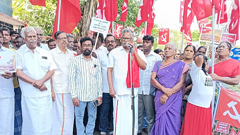 CPI leader R Mutharasan addressing the party's protest in Tiruchy on Saturday