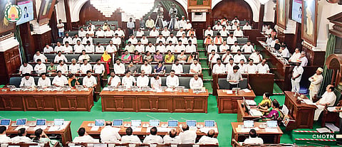 TN Assembly: 3 free cylinders from Pongal,
Vettri Payanam from October 2