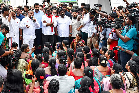 A team of Tamil Nadu government ministers, including Rural Development and Water Resources Minister N. Anand, held talks with protesting sanitation workers on Friday. 