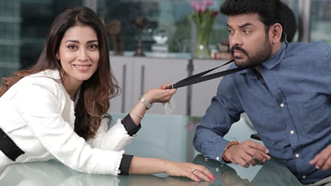 Shriya Saran and Vemal starring Sandakkari is expected to release on September.