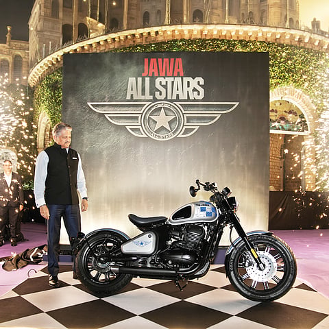 Jawa All Stars 42 Bobber priced Rs 2.09 lakh
