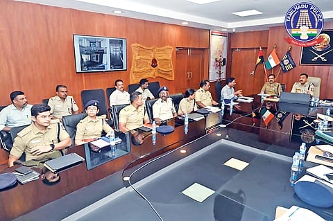 Minister reviews monsoon preparedness in Tiruvottiyur, Manali zones