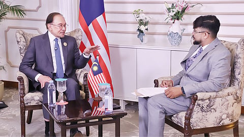 Malaysia Prime Minister Anwar Ibrahim with senior journalist, Hariharan SA of Thanthi TV