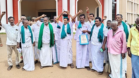 Thanjavur farmers protest in Collectorate premises on Friday