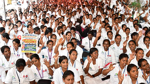 Tamil Nadu Mid-Level Healthcare Providers' Union staged a hunger strike near Rajarathinam Stadium in Egmore