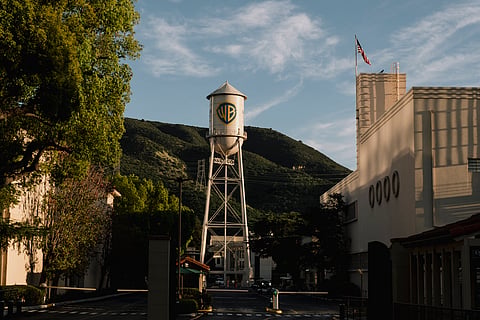 Paramount Warner Bros