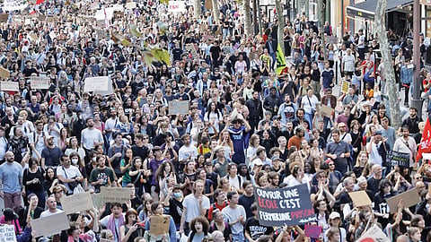 French protests: 1968 parallels fuel political extremes