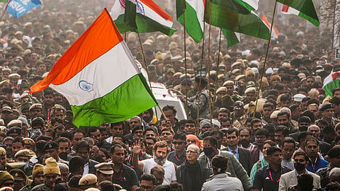 Congress leader Rahul Gandhi with supporters 