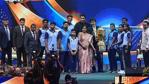 CM Vijay disburses Rs 6.85 crore to Para Asian Games medallists 