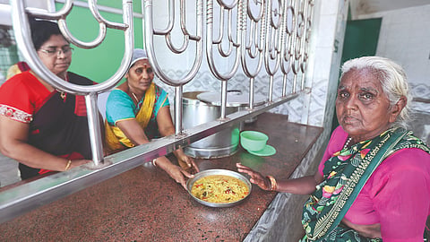 GCC: Nod to hike Amma Unavagam workers' pay