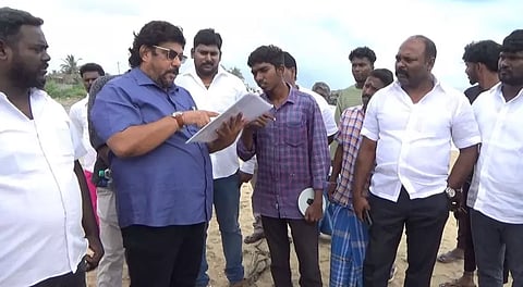 MLA Balaji inspecting barricade construction