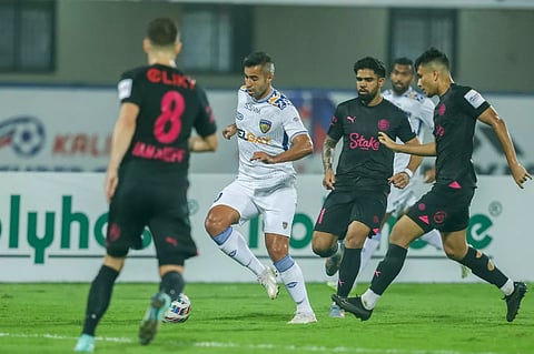 Rafael Crivellaro in action during the match against Mumbai City FC