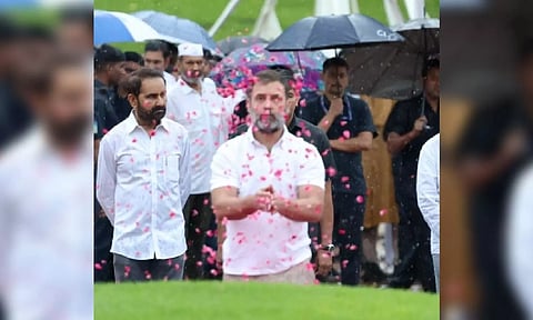 Rahul Gandhi  paid tributes
