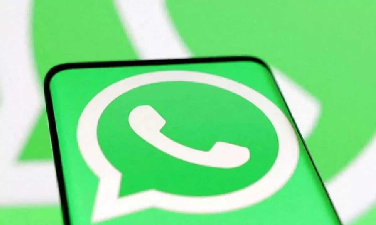WhatsApp rolls out 'status archive' feature for businesses on Android