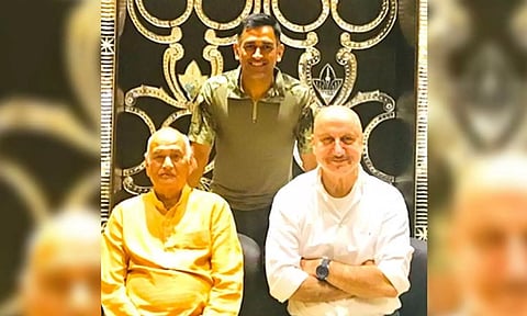 Anupam Kher, MS Dhoni (Image: Instagram)