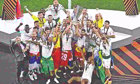 Sevilla pips Roma on penalties, wins Europa League crown