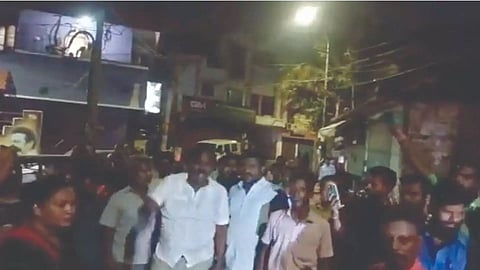 Nesapakkam residents and AIADMK functionaries protest against Tangedco on Saturday night