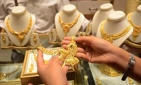 Gold price falls by Rs 320 per sovereign in Chennai