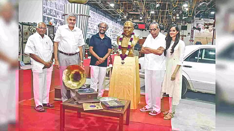 Rajinikanth with AVM Saravanan, MS Gugan and director SP Muthuraman