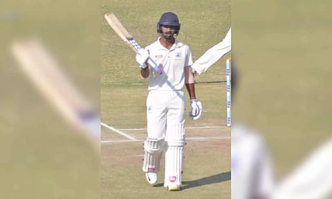 Dinesh Karthik, IANS