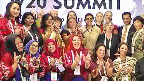 Union minister Smriti Irani with Women 20 delegates on the inaugural day
