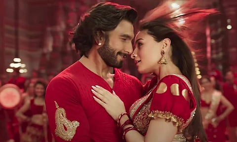 Ranveer Singh and Alia Bhatt in 'Rocky Aur Rani Ki Prem Kahani' (YouTube/@DharmaProductions)