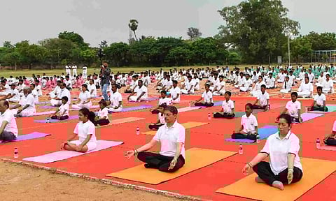 Guv Ravi leads International Yoga Day celebrations