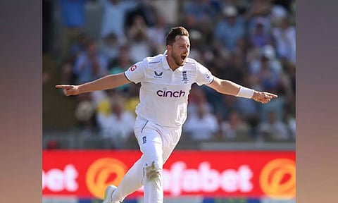 Ollie Robinson (Twitter)